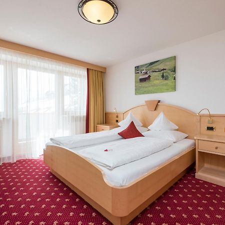 Hotel Schoenblick Maranza Bilik gambar