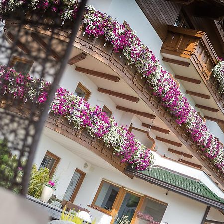 Hotel Schoenblick Maranza Luaran gambar