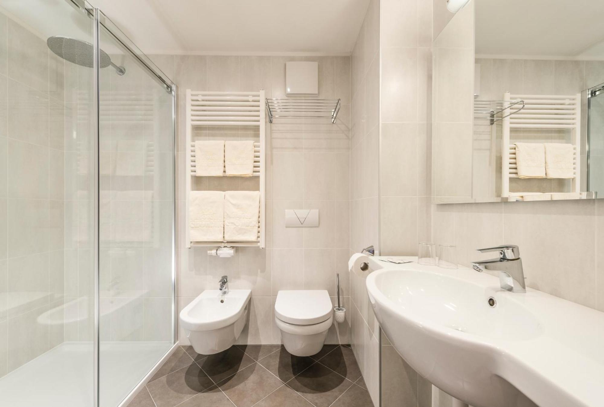 Hotel Schoenblick Maranza Bilik gambar