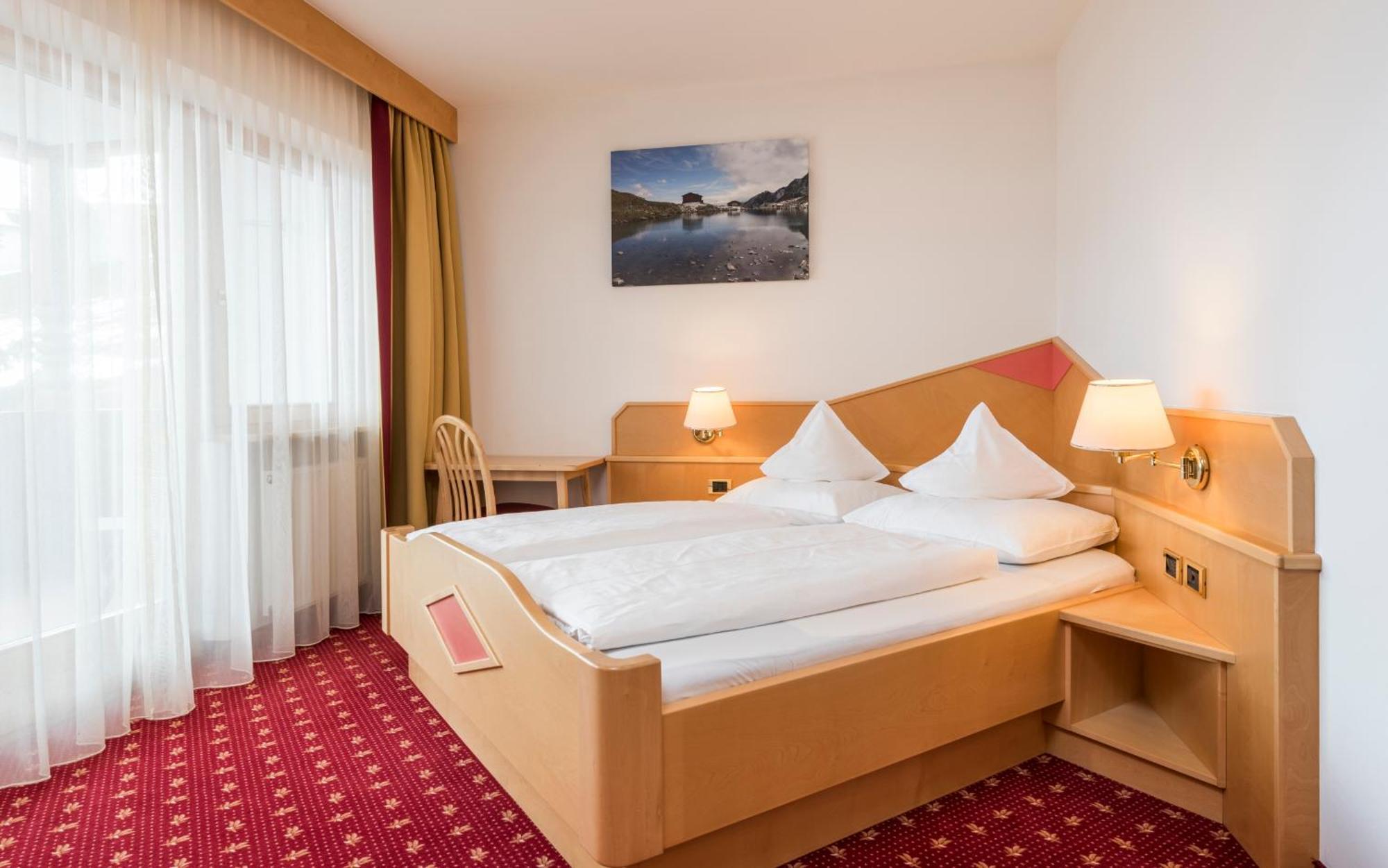 Hotel Schoenblick Maranza Bilik gambar
